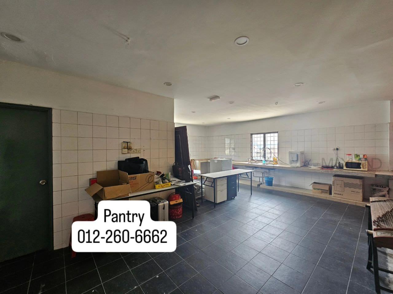 photo_6338992677017291652_y