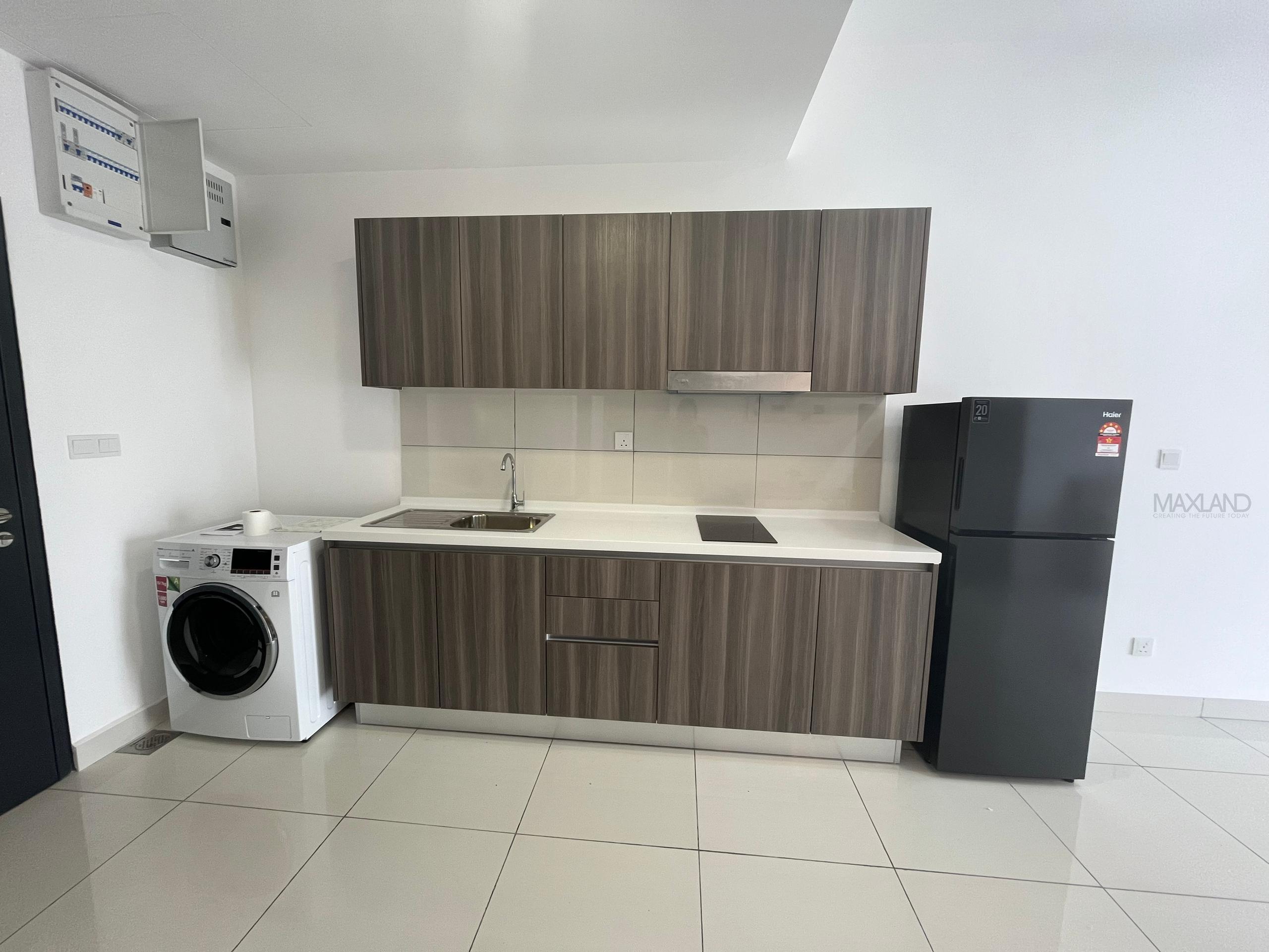 WhatsApp Image 2024-11-16 at 11.55.08 PM (2)