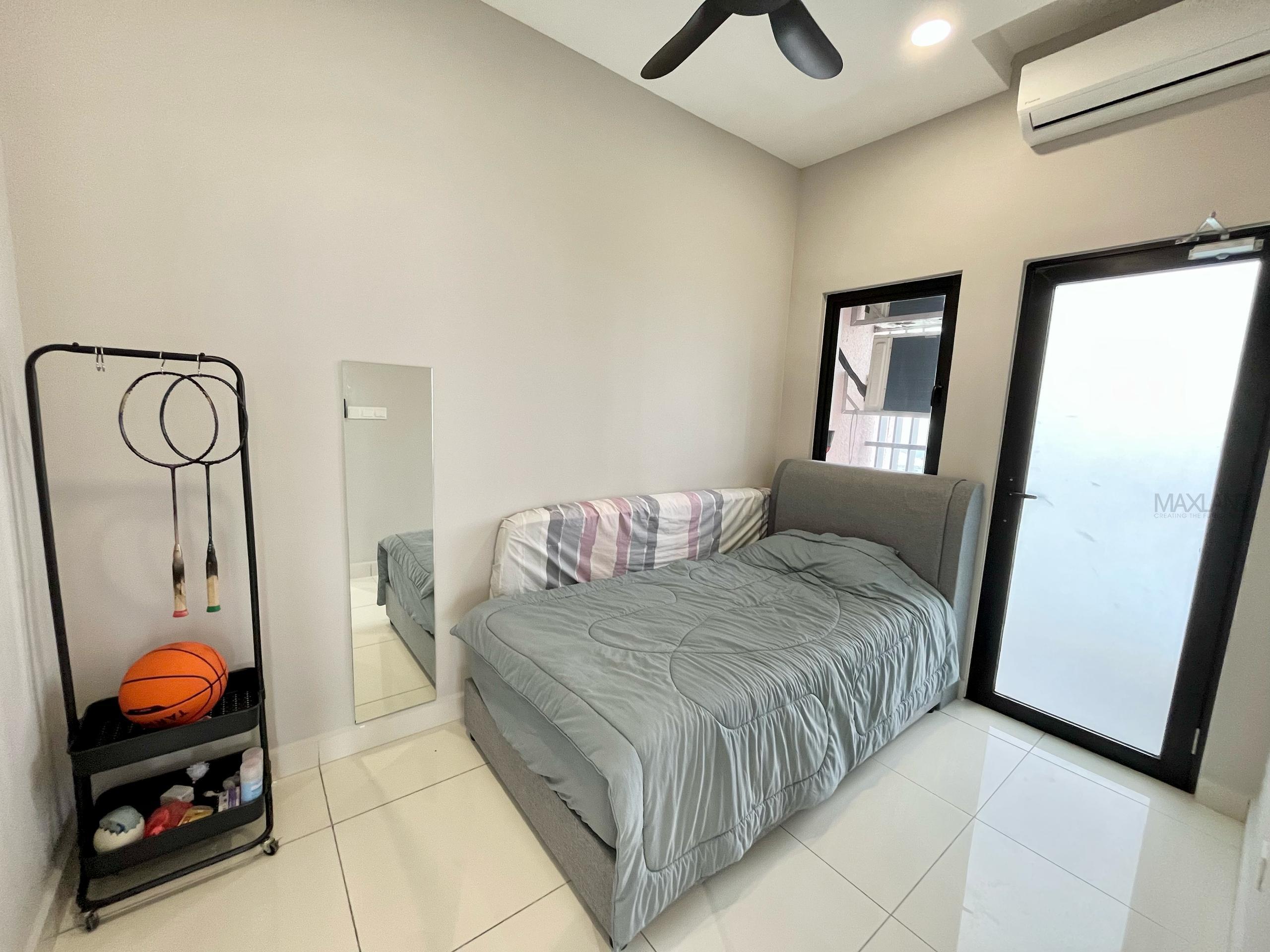 WhatsApp Image 2025-03-05 at 11.08.42 AM (1)