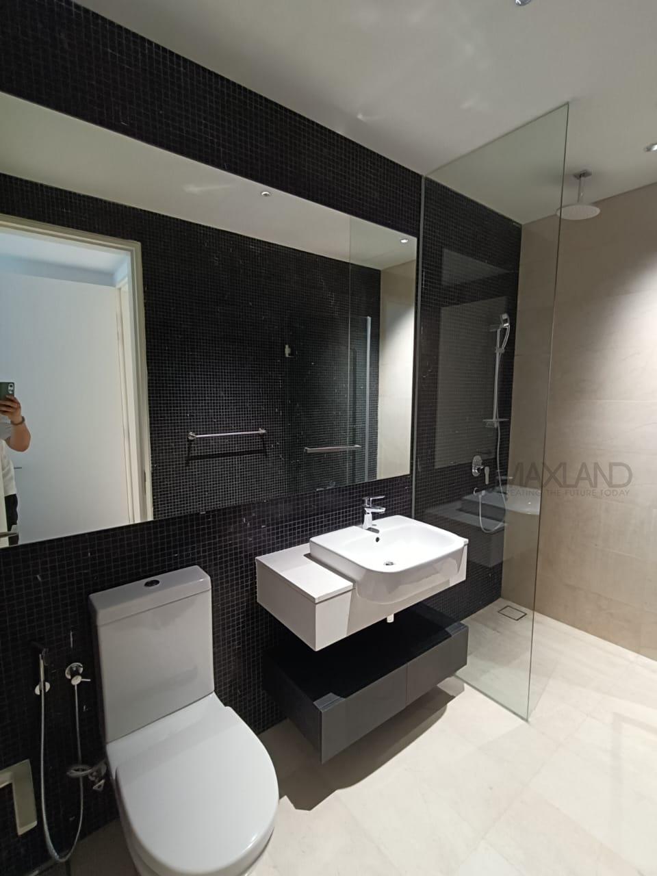 Sofitel – Studio Bathroom